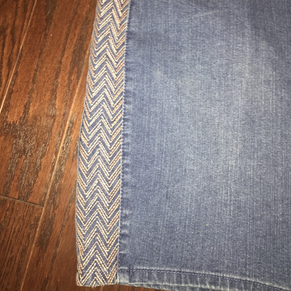 Plus Size GLORIA VANDERBILT Bermuda Jean Shorts - Picture 3 of 7